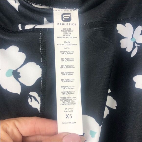 FABLETICS | Floral Full Length Leggings Size XS - Picture 3 of 4